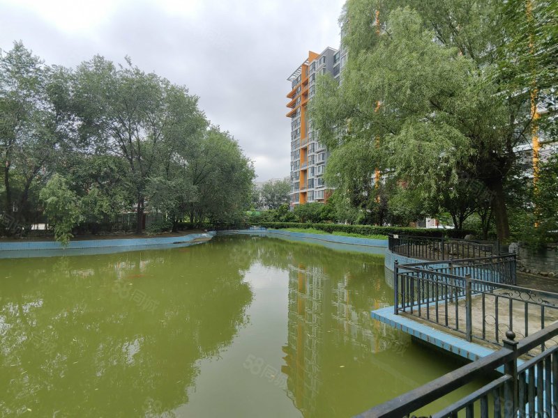 佳興園3室2廳2衛(wèi)136㎡南北798萬(wàn)