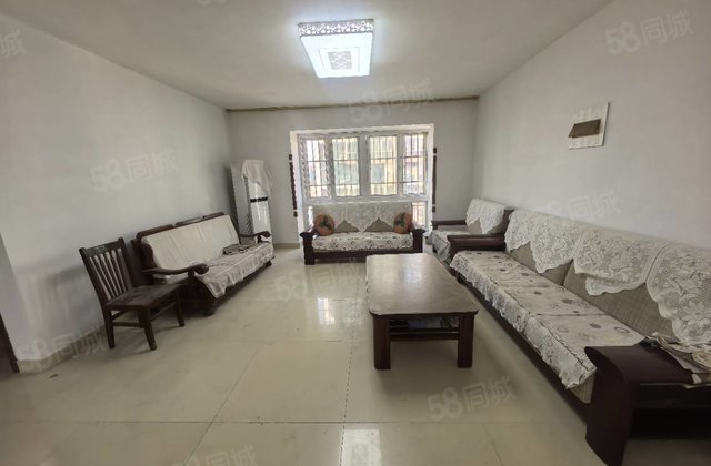 环城湖北邻～单价7000多～市医院～凤凰台～青年林～看房方便