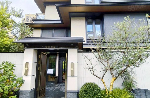 南湖国际社区(南区)4室2厅186.43㎡300万二手房图片