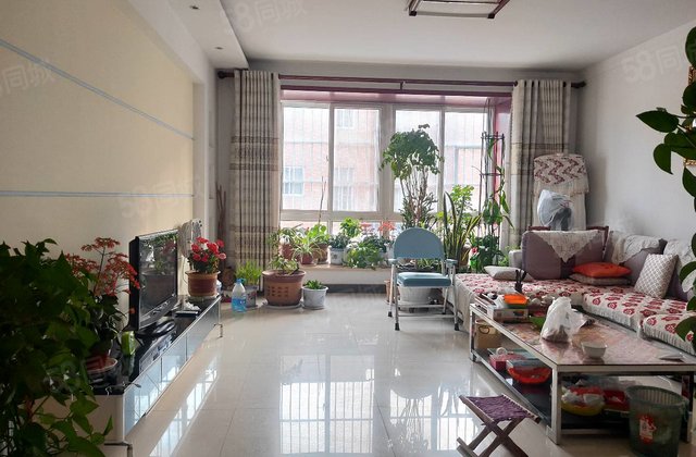 凯泽名苑3室2厅1卫128.8平105万精装带车库上兴安证两