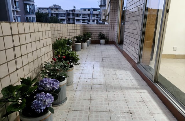 宝丰苑3室2厅170㎡45.8万二手房图片