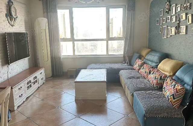 水晶丽城 带车储 免大税 精装 刚需必备 中间楼层