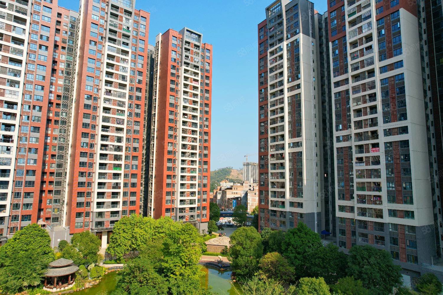 嘉洋外滩一号3室2厅2卫116.5㎡东北68万