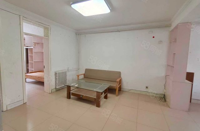 明星小区 六中大润发旁 萃苑小区 刚需小三居 满二 多层二楼