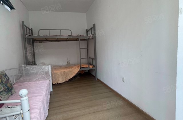 白米仓胡同小区1室0厅10㎡200万二手房图片