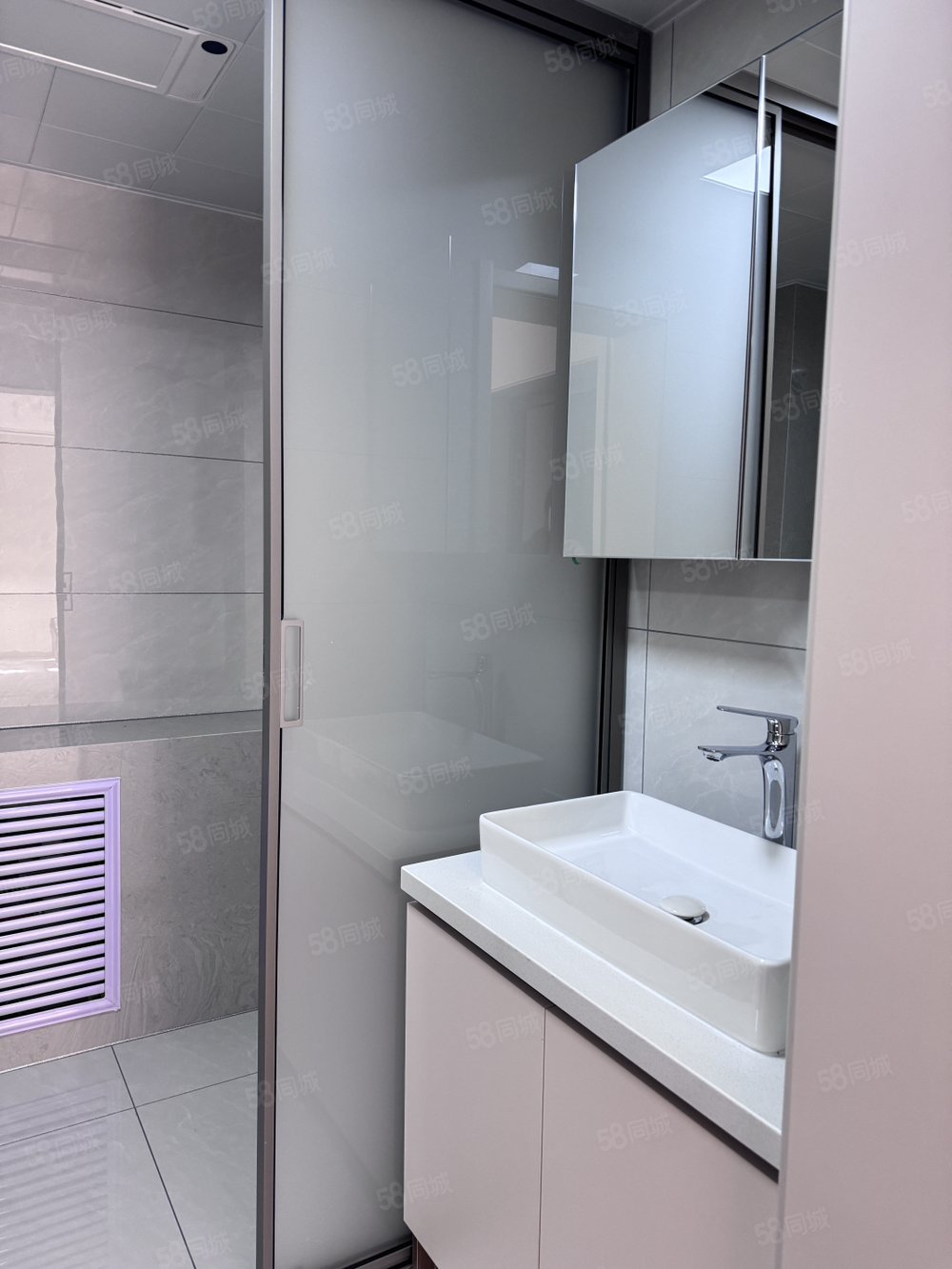 青湖铭城2室2厅1卫80㎡南北30万