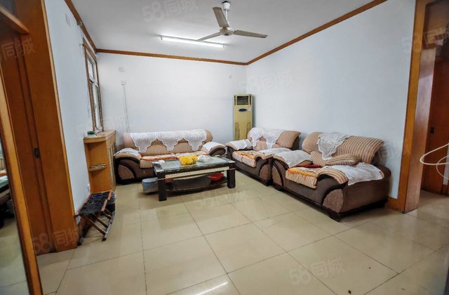 文轩外国语一中，清华园，电业局家属院，龙山花园多层三室带储