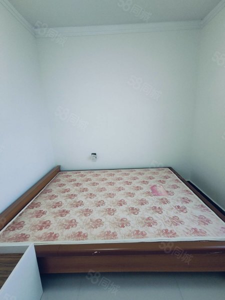 龙湖西苑3室2厅1卫95.88㎡南北38万