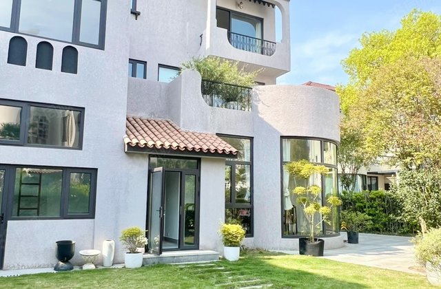 麓山蔚蓝卡地亚(别墅)5室4厅253.97㎡881.9万二手房图片