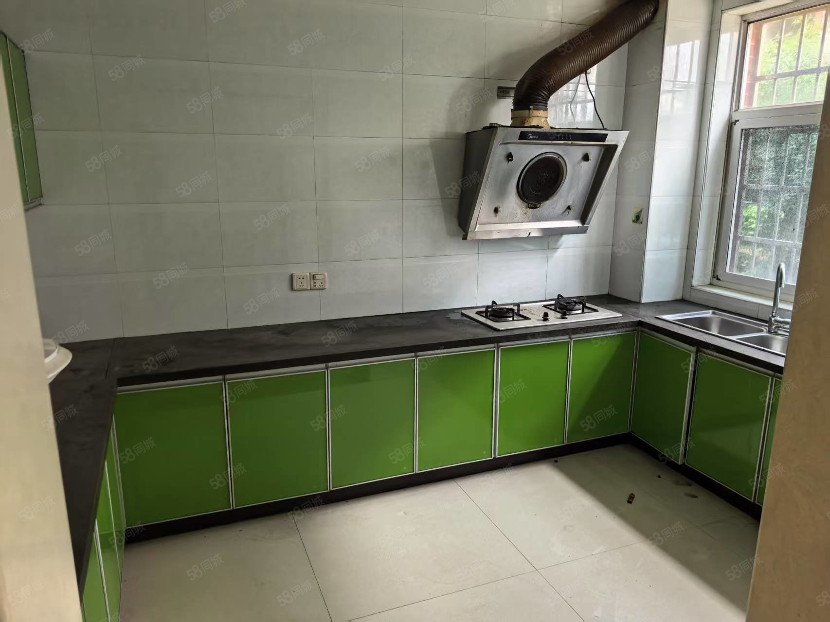 帝景豪庭3室2厅2卫149.6㎡南北65万