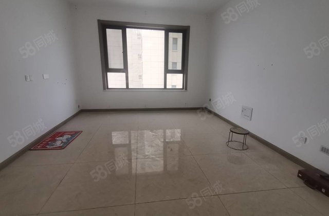 急急急！新一中培文旁民生凤凰城十七号院  三室南北通透