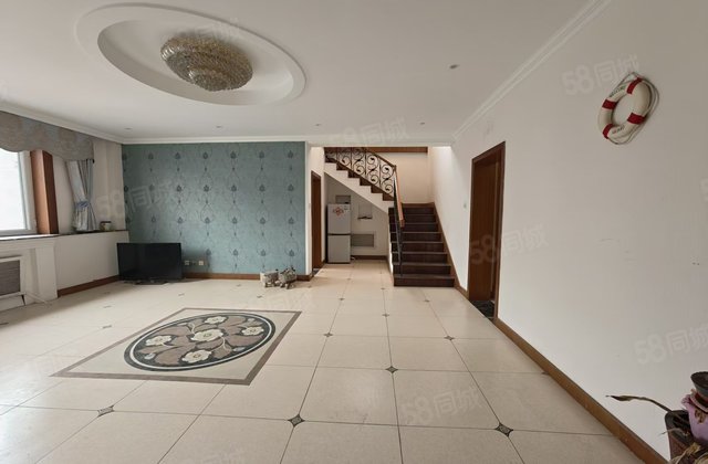 永辉花园5室2厅277㎡150万二手房图片