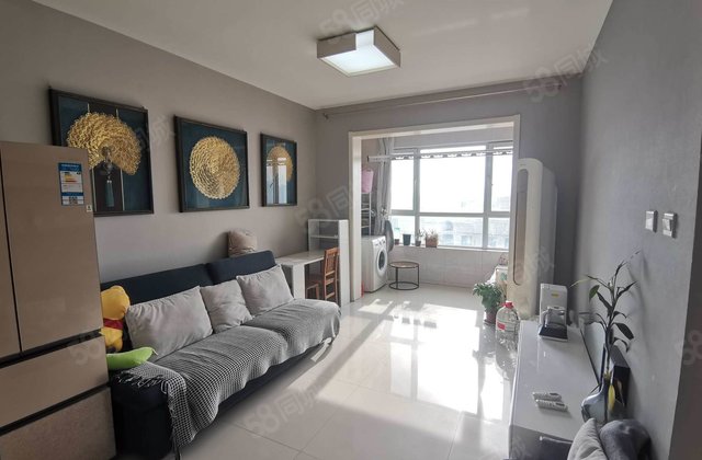 东昌路   六中附近中央丽都电梯中层客厅主卧朝阳免大税有钥匙