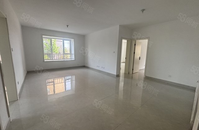 万达北 水城悦府 明星兰庭 信合花苑新房未住东边户单价六千