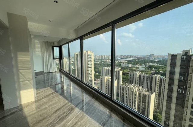 改善豪宅 翡丽湾5室2厅2厨3卫 送150万装修和2个车位
