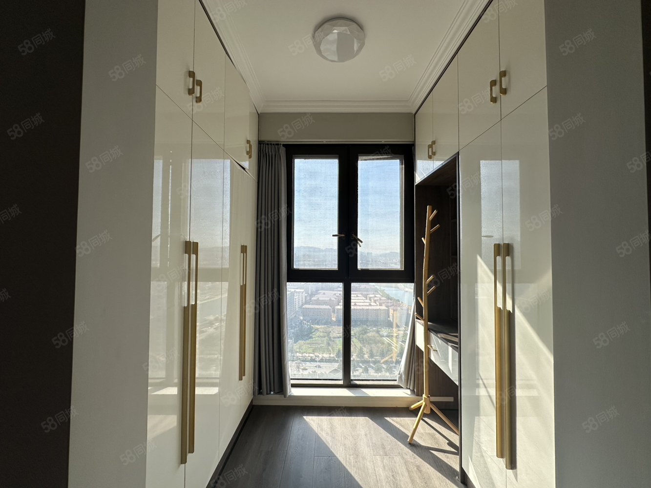 壹品首府3室2厅1卫109.76㎡南北53万