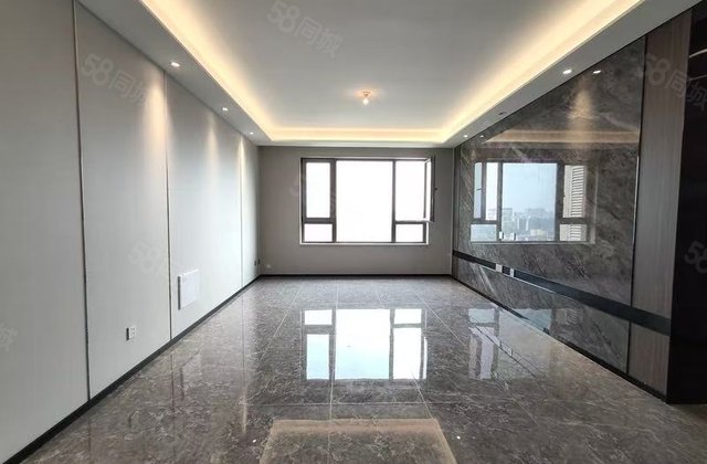 龙湖成溪云颂3室2厅130㎡110万二手房图片