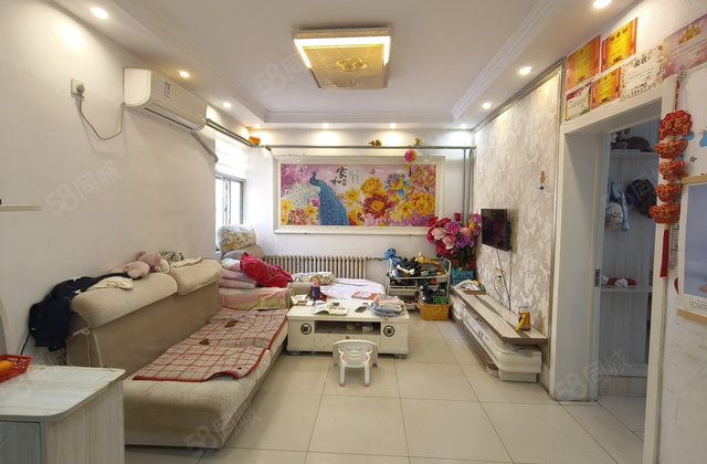 东昌总校！金鼎 五星中通客车厂家属院！停车方便