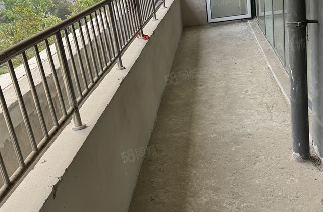 龙城坤园4室2厅167㎡124万二手房图片