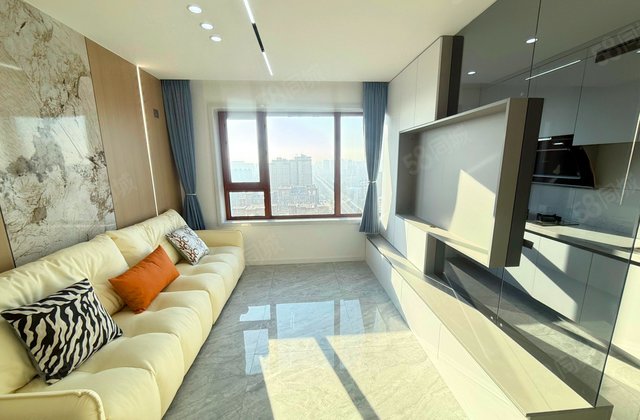 地铁名典玫瑰苑2室2厅80㎡32万二手房图片