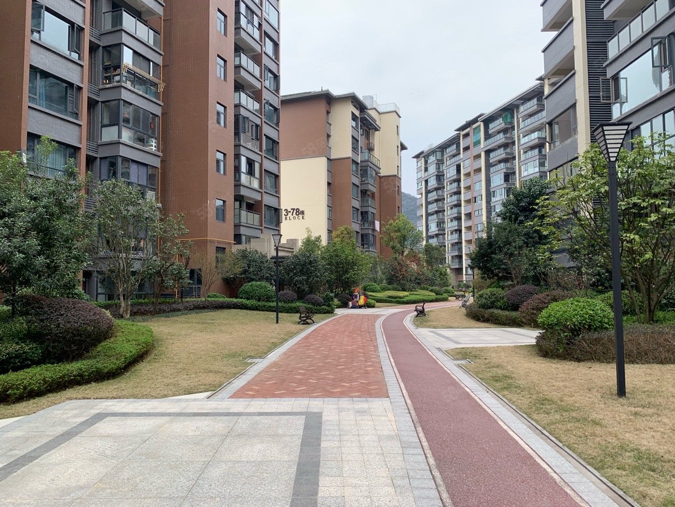 中隐路荣和林溪府尊府一梯二户四房两厅两卫三阳台