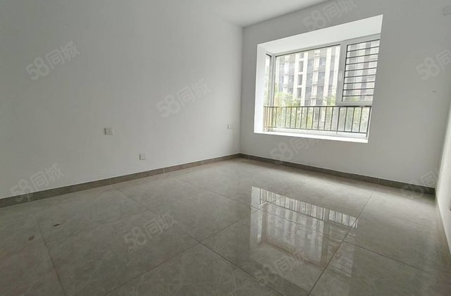 一手云麓九里  时代美境带车位 现房 四居室 可公积金