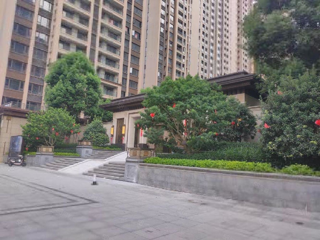 御海天韵雅园!时尚精致装修!4房2厅!关系直接!