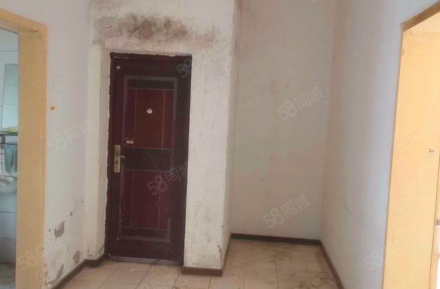 华恒家园6室2厅136.86㎡200万二手房图片