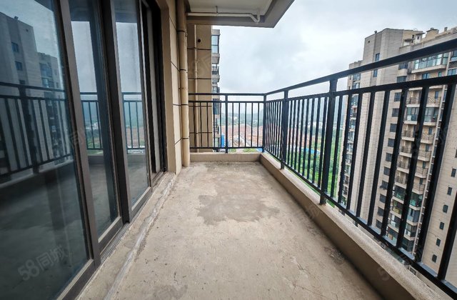 碧桂园伯爵4室2厅141㎡82万二手房图片