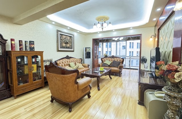 英祥新美帝景3室2厅132㎡49.8万二手房图片