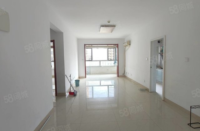 金柱绿城 温馨两居室商品房 送地下室车位 可按揭贷款看房方便