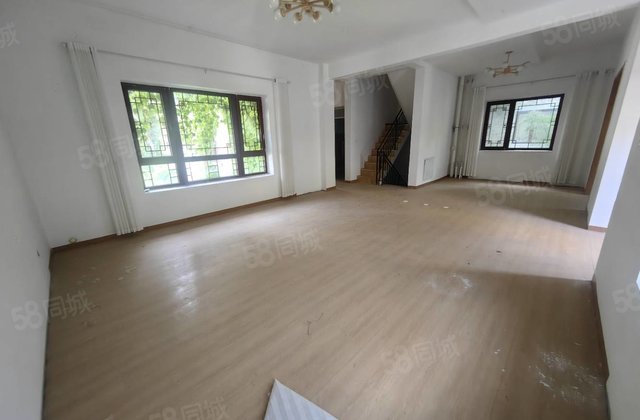 独栋别墅 前后带院 450平 新房为主 诚意出售