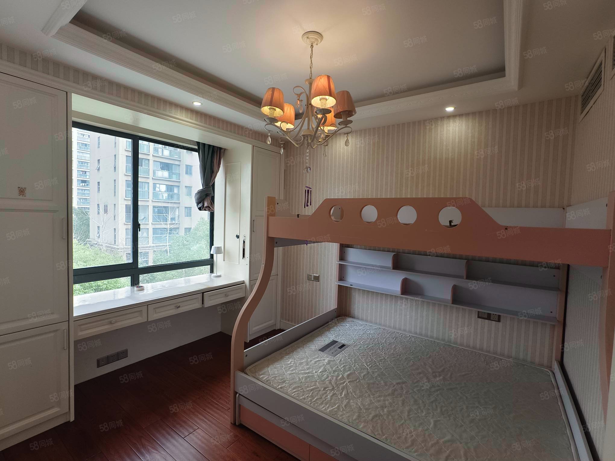 世纪城清芷园3室2厅2卫143.2㎡南北48.94万