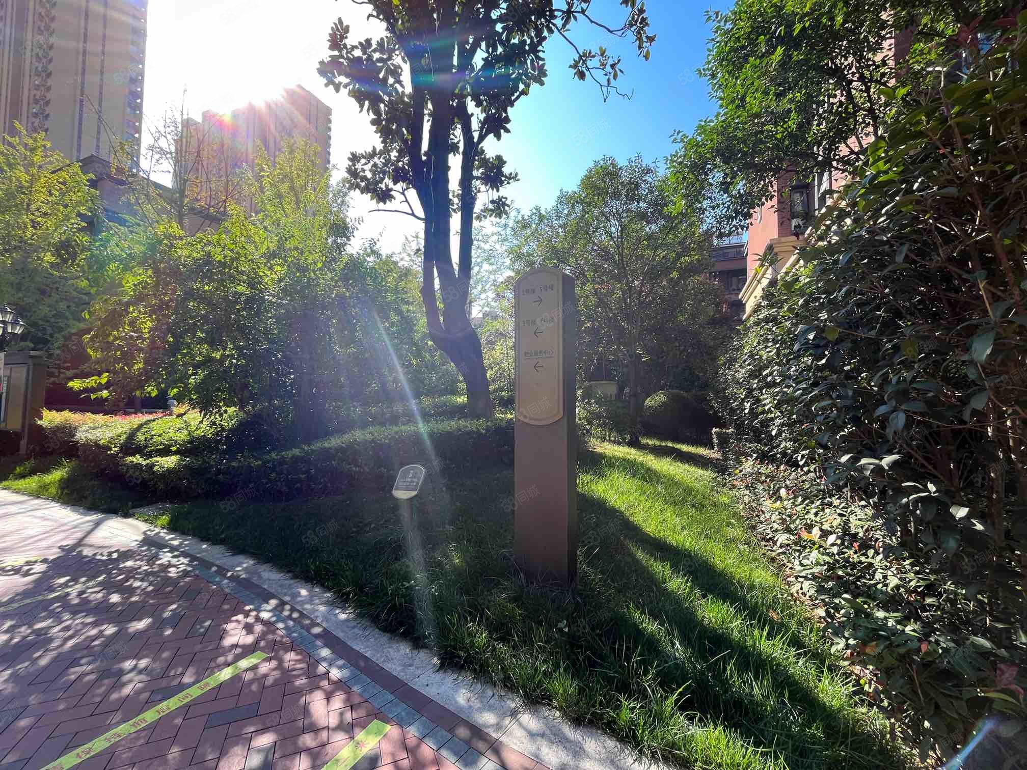 低密度 香都玖墅精装4室 小区中间 满2随时看,天地源曲江香都(b区)