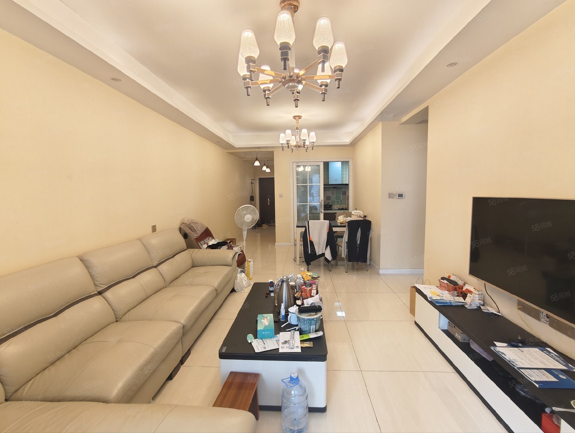 东正国际3室2厅1卫95㎡南北82万