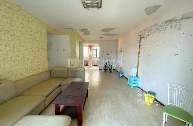 金阳世纪城龙慧苑3室2厅136㎡75万二手房图片