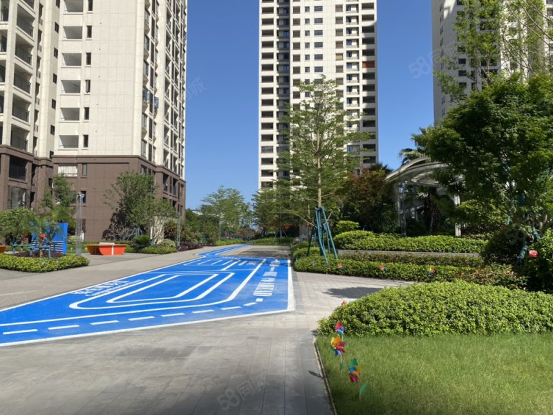 世茂雅宸3室2厅2卫101㎡南北45.8万