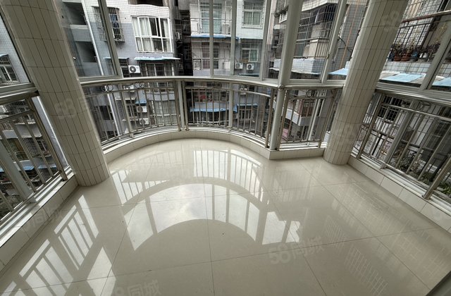 滨江花园3室2厅100㎡25.6万二手房图片