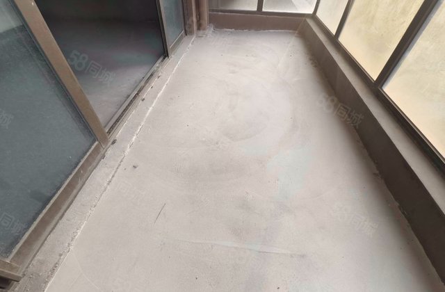 万璟华府4室2厅138.33㎡180万二手房图片