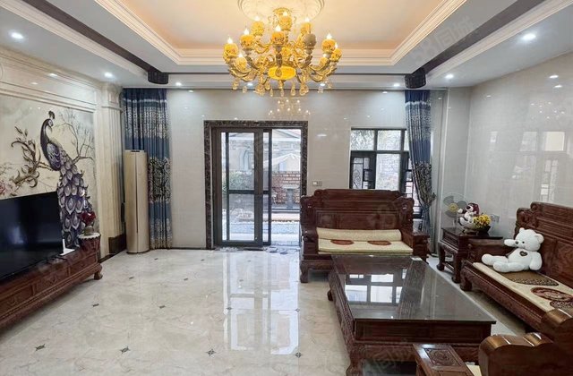 御江南国际社区(别墅)3室2厅181.8㎡188万二手房图片