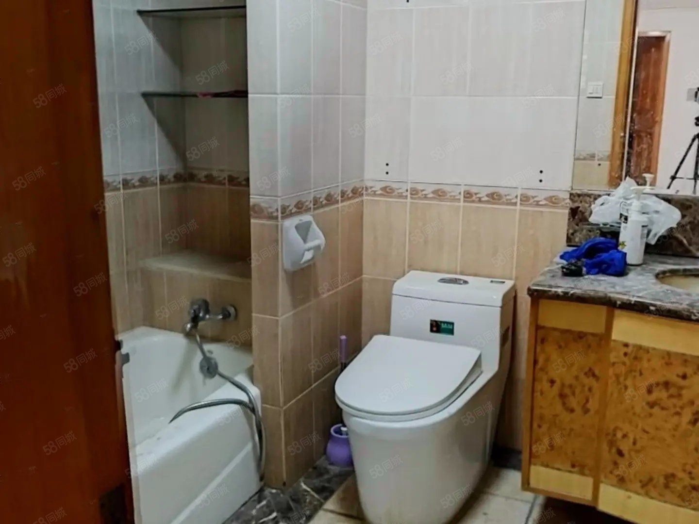 碧水莊園5室2廳5衛(wèi)344㎡南北1700萬