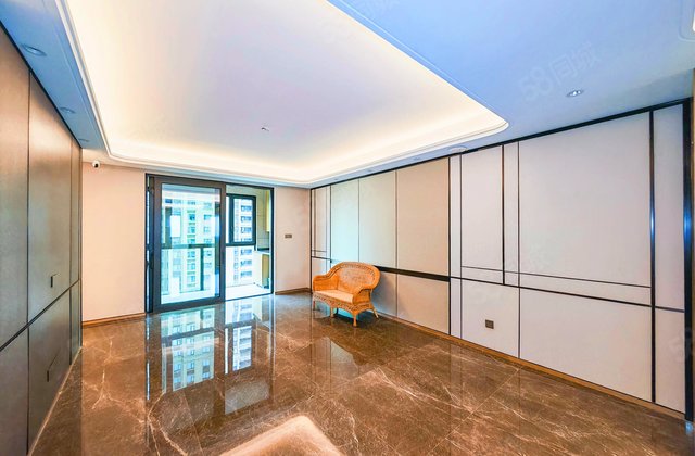 蠡湖金茂府4室2厅150.49㎡398万二手房图片