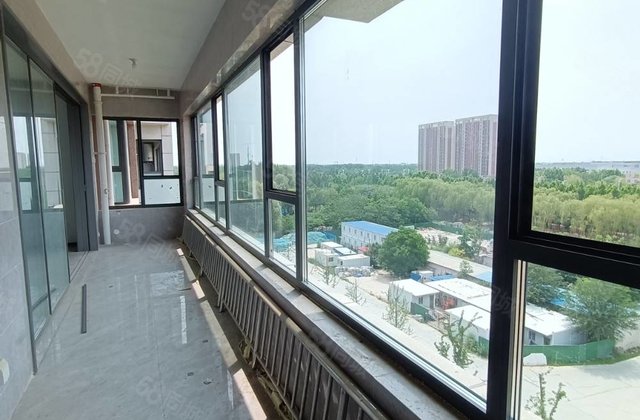 明康康盛园 208平大平层 5室两厅三卫 带储藏室 实验