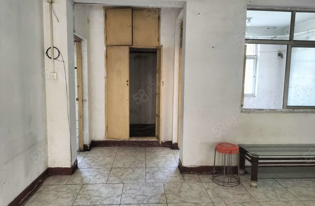 急售 市中心 四海小区 好楼层 东昌本部 送地下室