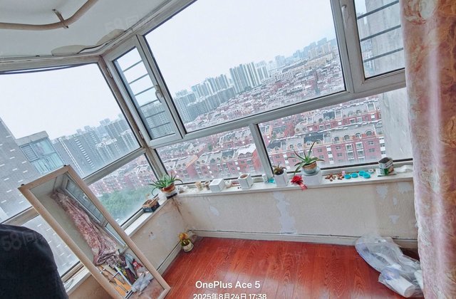 花园北路 电梯房 刚需小三居 近医院 南北通透 房龄新