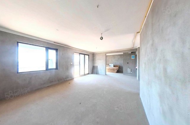 绿地东方公馆4室2厅138㎡360万二手房图片