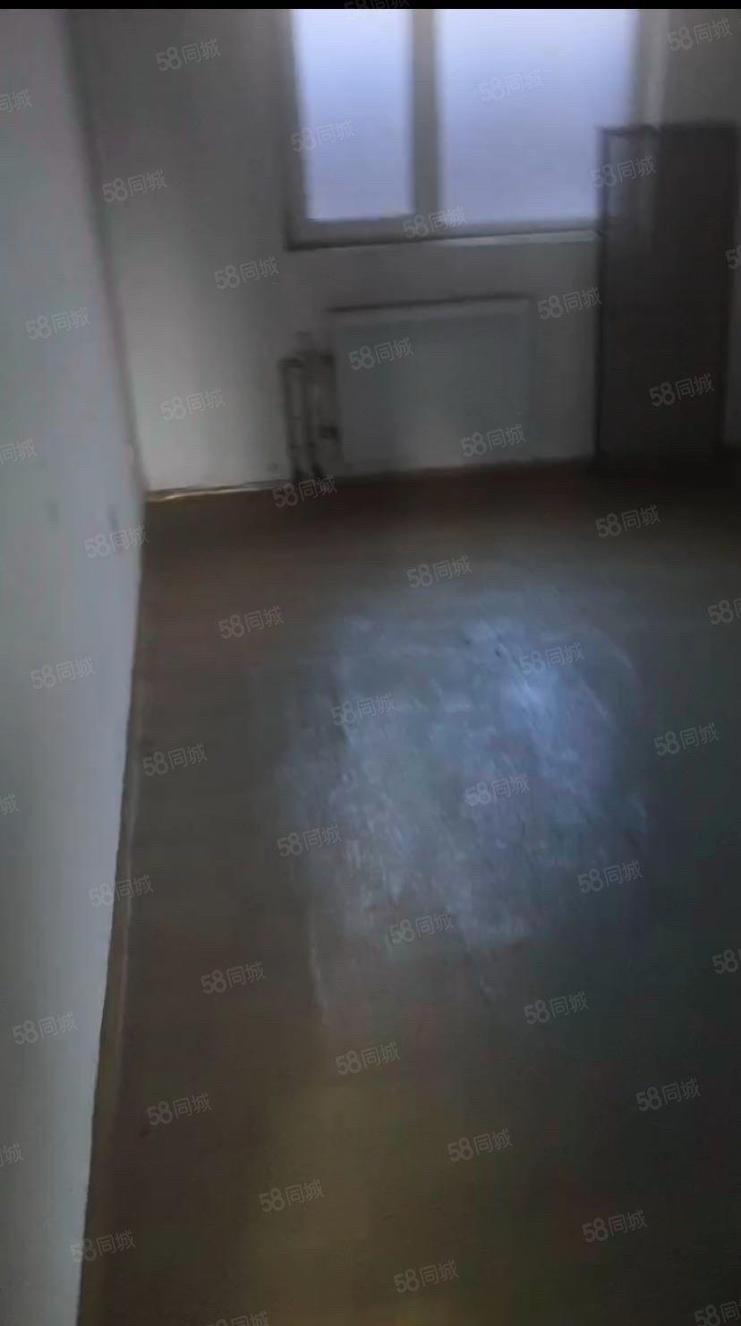 新野上郡靜園2室1廳1衛(wèi)92.2㎡南68萬(wàn)