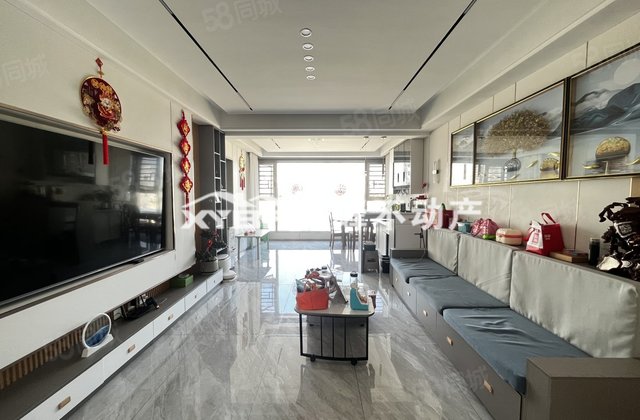 信阳市中心医院东院区家属院3室2厅134.38㎡77万二手房图片