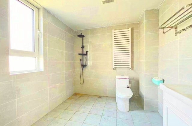 空港澜庭美地B区3室2厅162.72㎡155万二手房图片