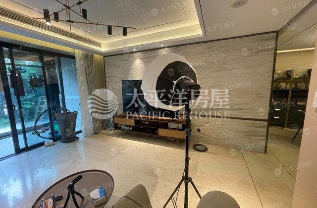 绿地海珀玉晖4室2厅165.49㎡1245万二手房图片